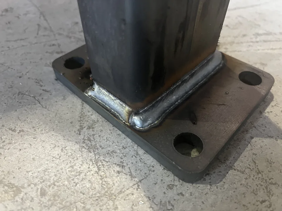 Weld bead detail on the base plate of an RWS production floor stand